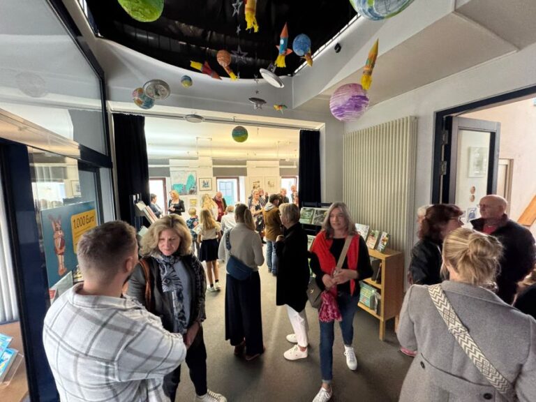 KulturMarkt Wartenberg e.V. Vernissage Künstlergruppe Farbsprache 4